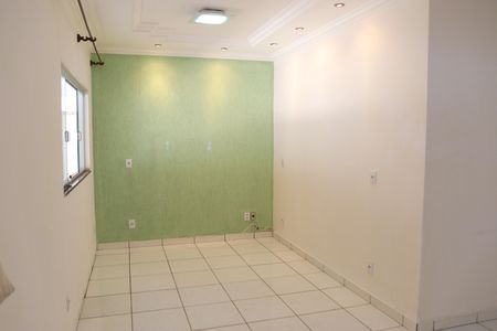 Sala de casa para alugar com 3 quartos, 225m² em Vila Jardim Pompéia, Goiânia