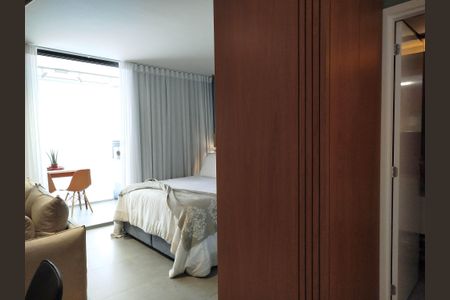 Studio para alugar com 40m², 1 quarto e 1 vaga Studio para alugar com 40m², 1 quarto e 1 vagaStudio