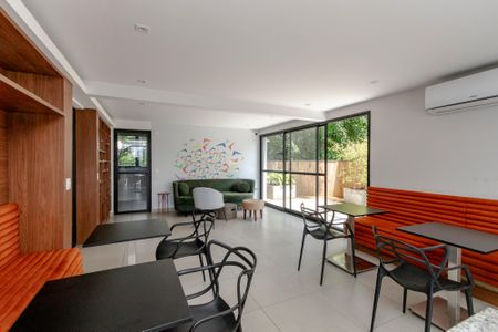 Studio à venda com 20m², 1 quarto e sem vaga Studio à venda com 20m², 1 quarto e sem vagaÁrea Comum