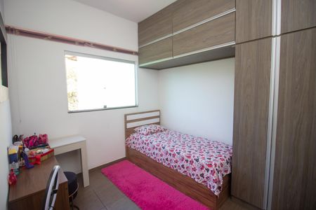 Casa à venda com 130m², 3 quartos e 2 vagas Casa à venda com 130m², 3 quartos e 2 vagasQuarto 2