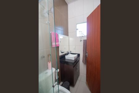 Casa à venda com 130m², 3 quartos e 2 vagas Casa à venda com 130m², 3 quartos e 2 vagasBanheiro da Suíte