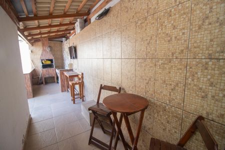 Casa à venda com 130m², 3 quartos e 2 vagas Casa à venda com 130m², 3 quartos e 2 vagasEspaço Gourmet