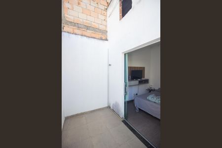 Casa à venda com 130m², 3 quartos e 2 vagas Casa à venda com 130m², 3 quartos e 2 vagasVarando do Quarto 1