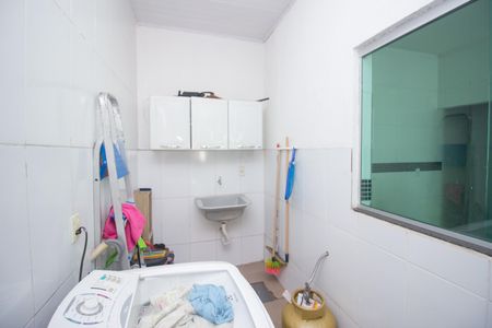 Casa à venda com 130m², 3 quartos e 2 vagas Casa à venda com 130m², 3 quartos e 2 vagasÁrea de Serviço