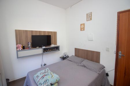 Casa à venda com 130m², 3 quartos e 2 vagas Casa à venda com 130m², 3 quartos e 2 vagasQuarto 1