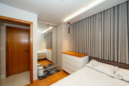 Apartamento à venda com 150m², 3 quartos e 2 vagasSuíte