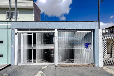 Casa à venda com 125m², 2 quartos e 2 vagasFachada - Plaquinha