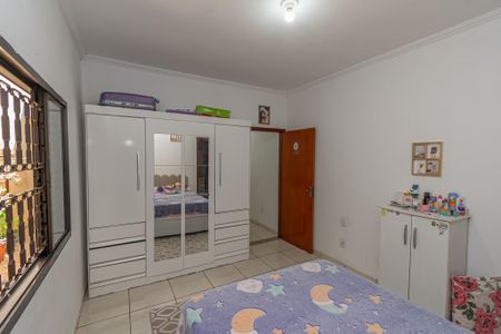 Casa para alugar com 125m², 2 quartos e 2 vagasSuíte