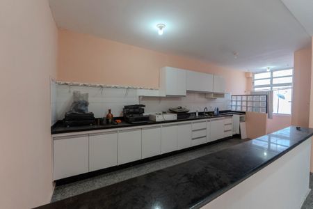 Apartamento para alugar com 210m², 2 quartos e sem vagaCozinha 