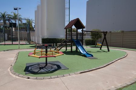 Apartamento para alugar com 42m², 2 quartos e 1 vaga Apartamento para alugar com 42m², 2 quartos e 1 vagaÁrea Comum - Playground