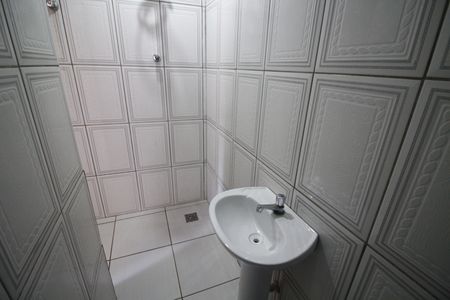 Casa à venda com 100m², 2 quartos e sem vagaBanheiro 1