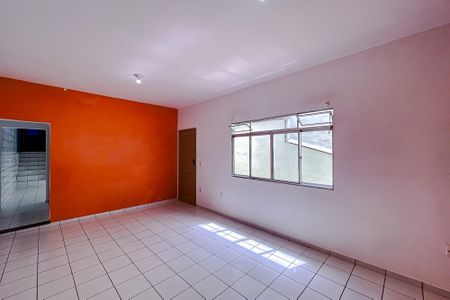 Sala de casa à venda com 4 quartos, 190m² em Vila Invernada, São Paulo