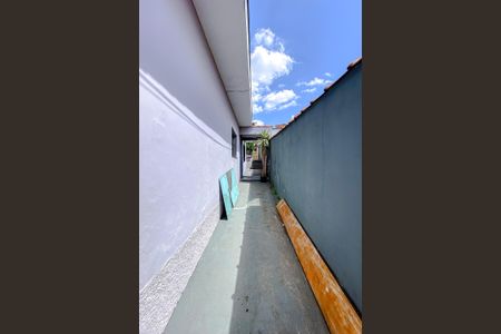 Casa à venda com 190m², 4 quartos e 1 vaga Casa à venda com 190m², 4 quartos e 1 vagaÁrea externa