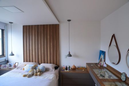 Apartamento à venda com 135m², 2 quartos e 3 vagasSuíte 2