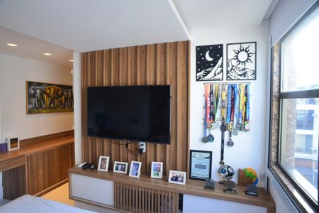 Apartamento à venda com 135m², 2 quartos e 3 vagasSuíte 2