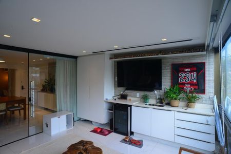 Varanda de apartamento à venda com 2 quartos, 135m² em Barra da Tijuca, Rio de Janeiro