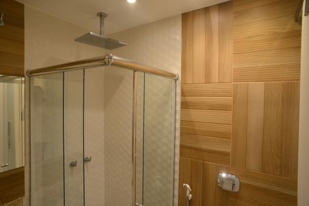 Apartamento à venda com 135m², 2 quartos e 3 vagasBanheiro Social