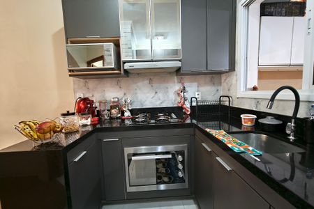 Casa de condomínio à venda com 65m², 2 quartos e 2 vagasCozinha