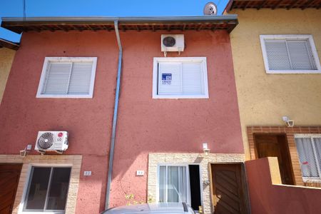 Casa de condomínio à venda com 65m², 2 quartos e 2 vagasPLACA INSTALADA NO IMÓVEL