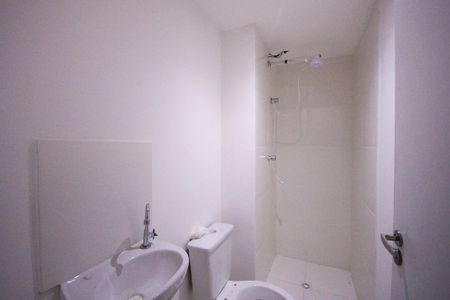 Apartamento para alugar com 31m², 2 quartos e sem vaga Apartamento para alugar com 31m², 2 quartos e sem vagaBanheiro