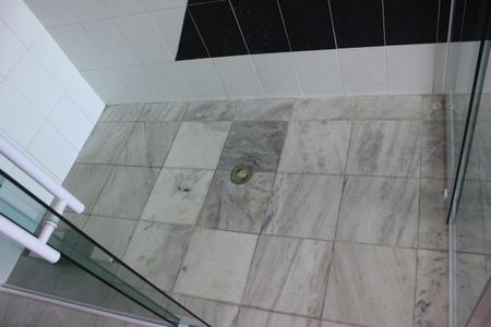 Casa à venda com 350m², 5 quartos e 3 vagasBanheiro da Suíte Master