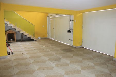 Casa à venda com 350m², 5 quartos e 3 vagasGaragem