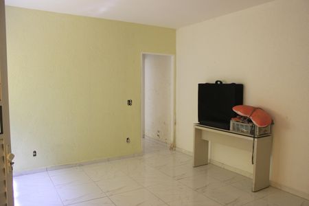 Casa à venda com 350m², 5 quartos e 3 vagasEdícula - Sala