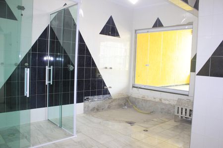 Casa à venda com 350m², 5 quartos e 3 vagasBanheiro da Suíte Master