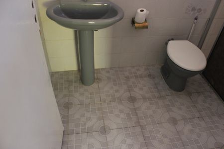 Casa à venda com 350m², 5 quartos e 3 vagasBanheiro da Suíte 1