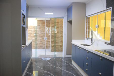 Casa à venda com 350m², 5 quartos e 3 vagasCozinha