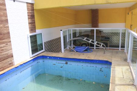 Casa à venda com 350m², 5 quartos e 3 vagasPiscina