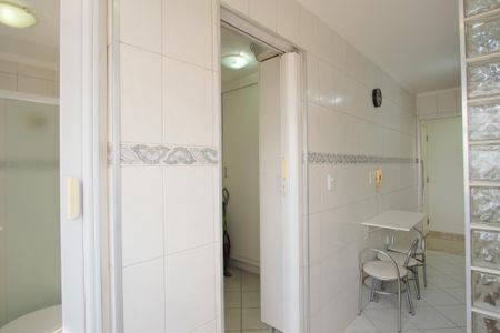 Apartamento para alugar com 82m², 2 quartos e 1 vagaÁrea de Serviço