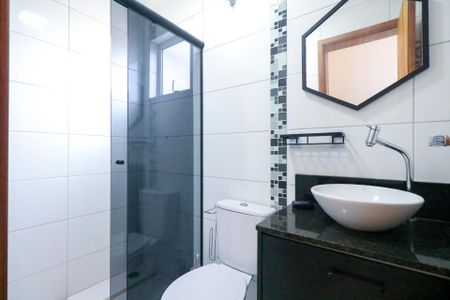 Apartamento à venda com 104m², 2 quartos e 1 vaga Apartamento à venda com 104m², 2 quartos e 1 vagaBanheiro Social