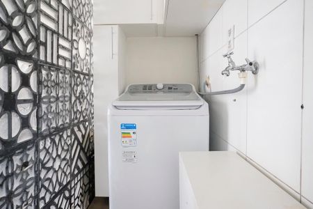 Área de serviço de apartamento para alugar com 2 quartos, 104m² em Santa Maria, Santo André