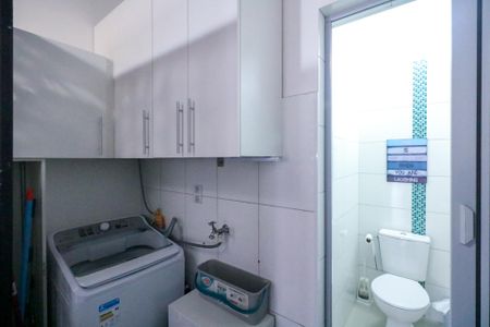 Apartamento à venda com 104m², 2 quartos e 1 vaga Apartamento à venda com 104m², 2 quartos e 1 vagaÁrea de Serviço