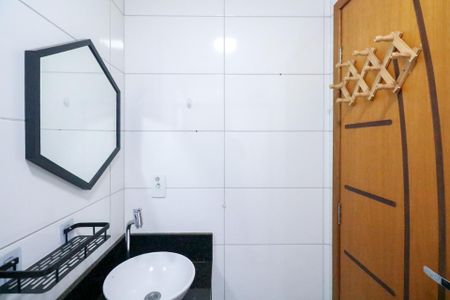 Apartamento à venda com 104m², 2 quartos e 1 vaga Apartamento à venda com 104m², 2 quartos e 1 vagaBanheiro Social