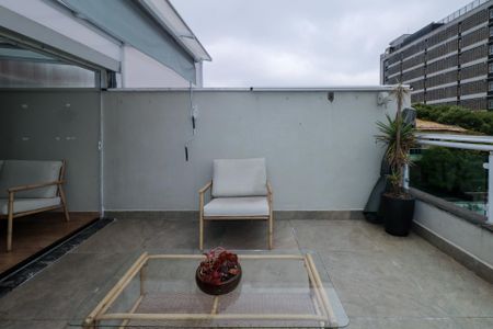 Apartamento à venda com 104m², 2 quartos e 1 vaga Apartamento à venda com 104m², 2 quartos e 1 vagaTerraço