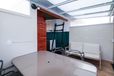 Apartamento à venda com 104m², 2 quartos e 1 vaga Apartamento à venda com 104m², 2 quartos e 1 vagaCozinha