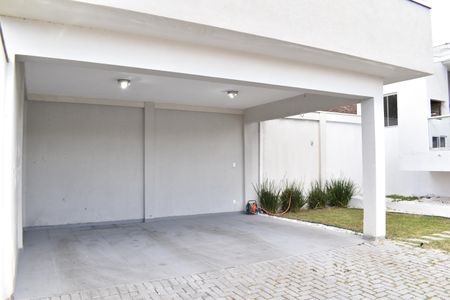 Casa para alugar com 180m², 3 quartos e 7 vagasÁrea externa - Garagem