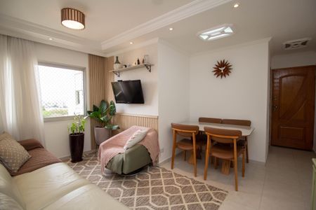 Sala de apartamento à venda com 2 quartos, 52m² em Jardim Regina, São Paulo