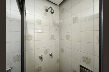 Apartamento à venda com 75m², 2 quartos e 1 vagaBanheiro Corredor