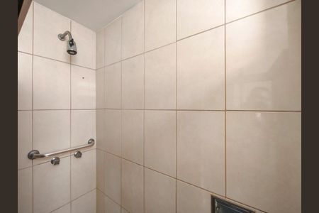 Apartamento à venda com 75m², 2 quartos e 1 vagaBanheiro da Suíte
