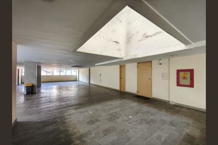 Apartamento à venda com 75m², 2 quartos e 1 vagaÁrea comum - Playground