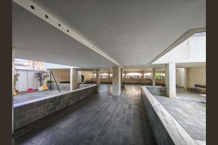 Apartamento à venda com 75m², 2 quartos e 1 vagaÁrea comum - Playground