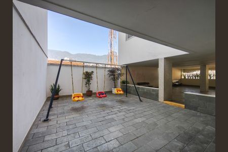 Apartamento à venda com 75m², 2 quartos e 1 vagaÁrea comum - Playground