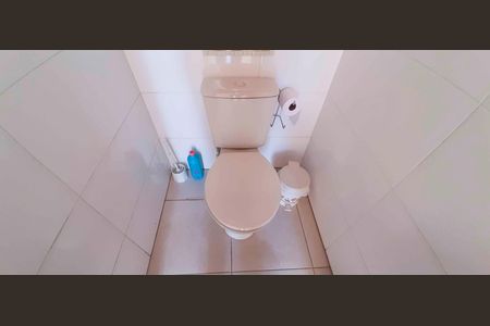 Casa à venda com 318m², 4 quartos e 8 vagas Casa à venda com 318m², 4 quartos e 8 vagasLavabo do Espaço Gourmet