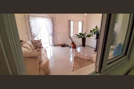 Casa à venda com 318m², 4 quartos e 8 vagas Casa à venda com 318m², 4 quartos e 8 vagasVista do Escritório