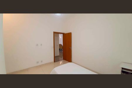 Casa à venda com 318m², 4 quartos e 8 vagas Casa à venda com 318m², 4 quartos e 8 vagasSuíte 2