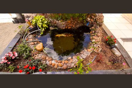 Casa à venda com 318m², 4 quartos e 8 vagas Casa à venda com 318m², 4 quartos e 8 vagasÁrea Externa