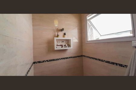 Casa à venda com 318m², 4 quartos e 8 vagas Casa à venda com 318m², 4 quartos e 8 vagasLavabo